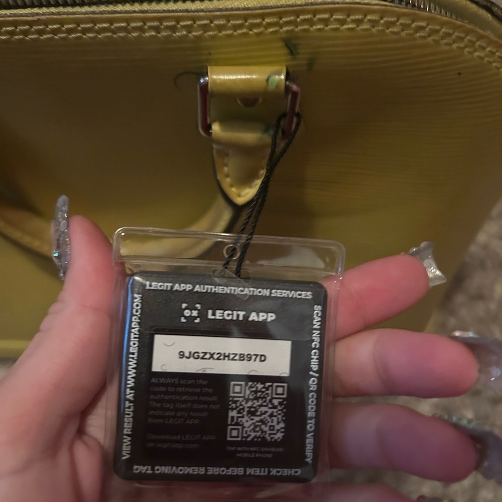 Yellow Authentic Lv Women's Handbag - Picture 13 of 13